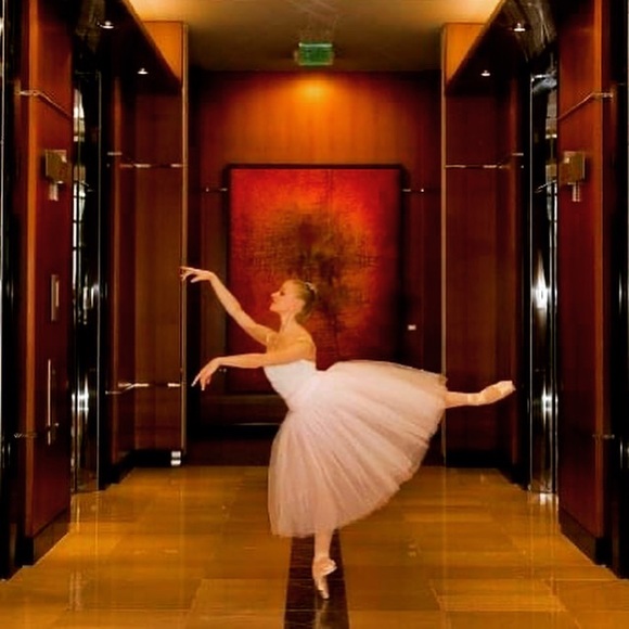 Meet your Posher, Julie - Picture 13 of 16